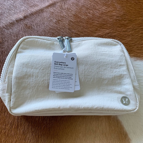 Everywhere Belt Bag Large 2L - White Opal - Picture 1 of 3